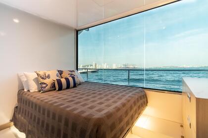 Lujoso catamarán con jacuzzi en Cartagena, Colombia