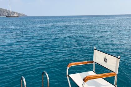 Private luxury cruise - 50ft yacht