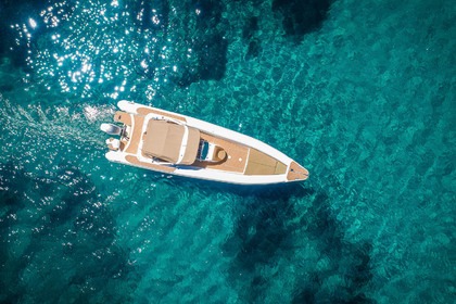 Noleggio Gommone Fost Matrix 12m Milos