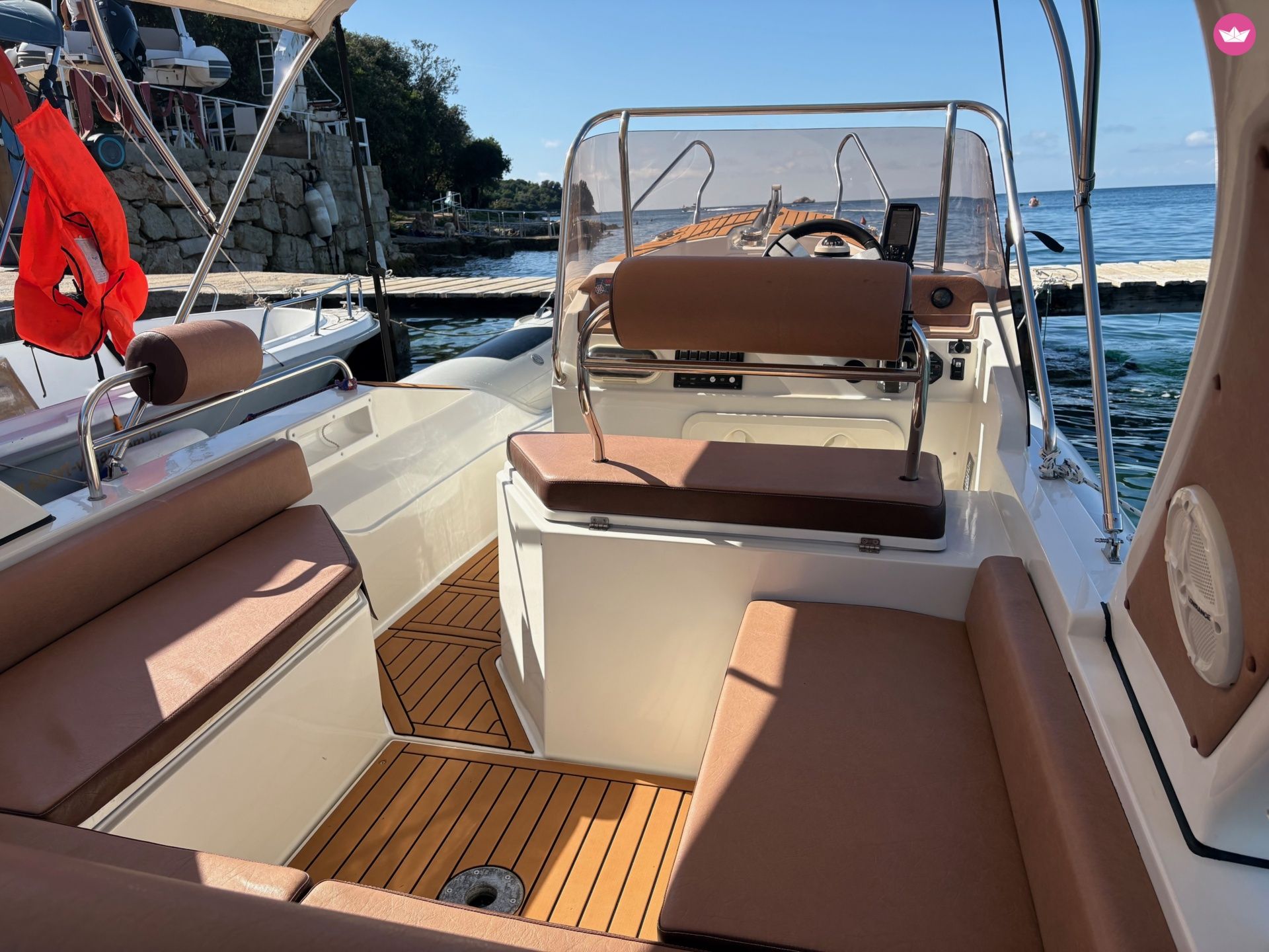 Bateau à moteur GRGINIC MARINE SHARK RIB 23marine 23 150cv 6