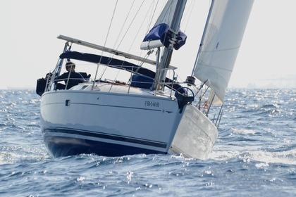 Wöchentliche Segelreisen rund um Menorca im Sommer