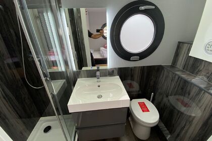 Σκάφος χώρις δίπλωμα 6 για ε