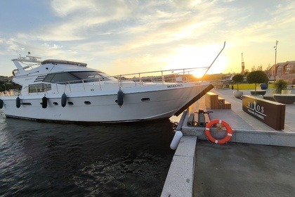 “Experience the Sea in Style – Rent Our 18m Luxury Yacht”