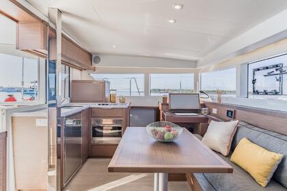 Location Catamaran Lagoon-Bénéteau Lagoon 40 - 4 + 2 cab Lavrio