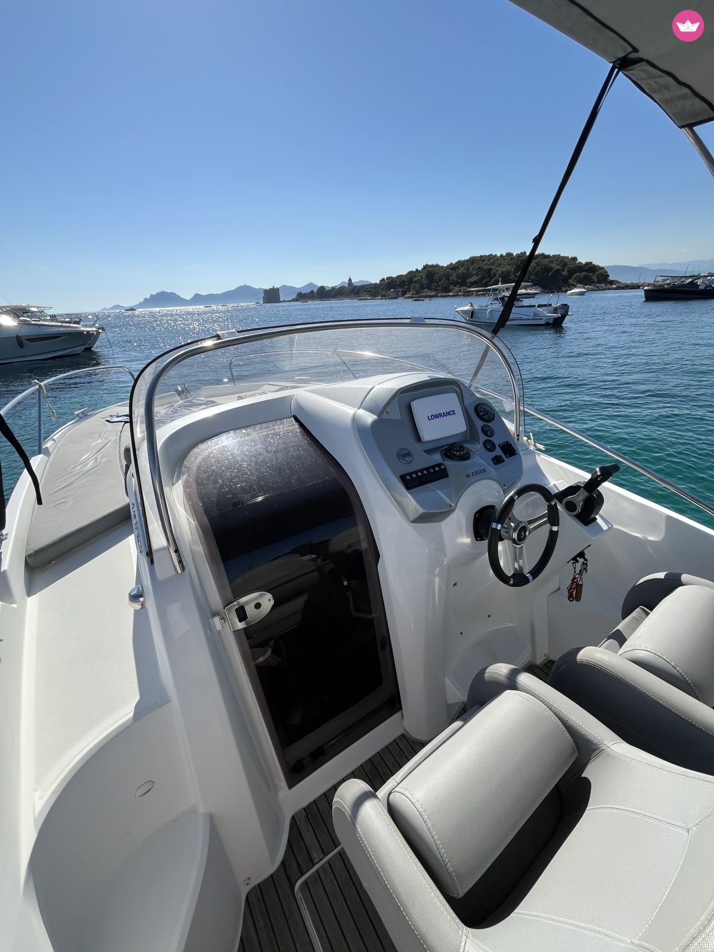 Bateau à moteur BENETEAU flyer 750 sundeck rubis 250cv 7