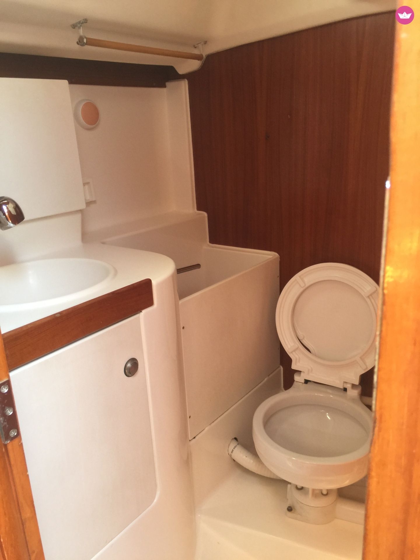 Rental Sailboat Jeanneau Sun Odyssey 32.2 Athens