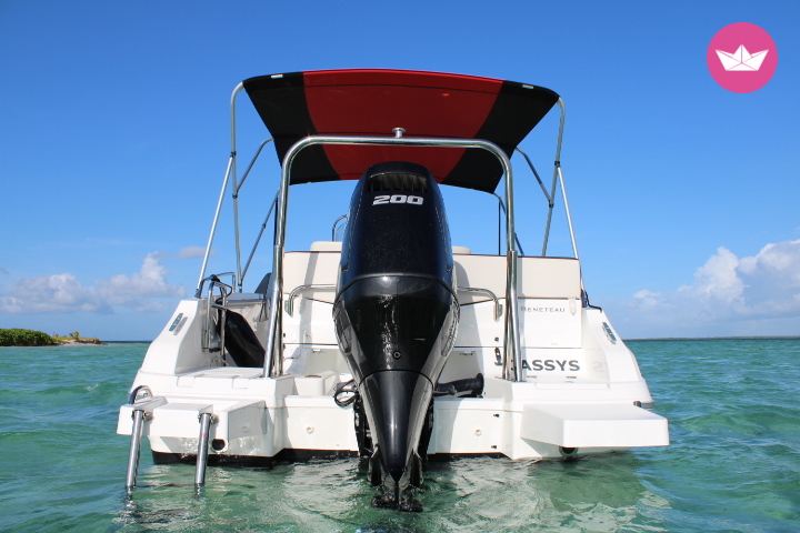 Bateau à moteur Beneteau flyer 6.6 Sundeck 200cv 2