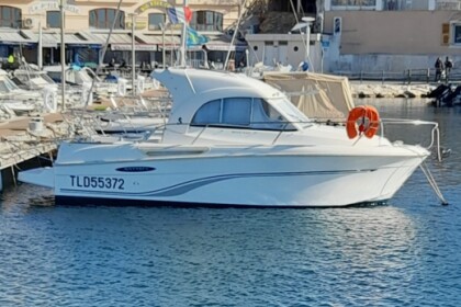Charter Motorboat BENETEAU Antares 6 Crusing Martigues
