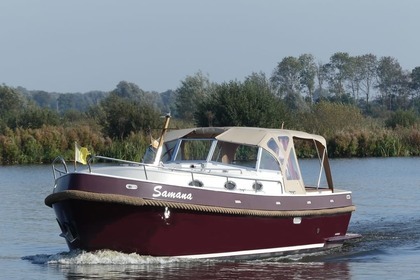 Hyra båt Motorbåt Langenberg Motorboot Cabin 825 Sneek