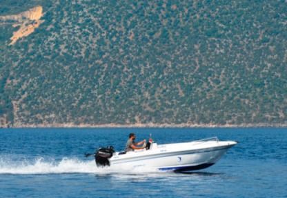 Charter Motorboat Olympic 490 Ithaca