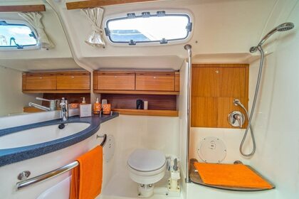 Alquiler de barcos en Barcelona · Bavaria - 46 Cruiser (2008)