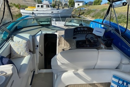 35FT Four Winns Yacht for charter cruises in Lake Ontario