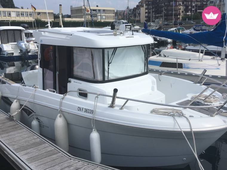 Bateau à moteur Benneteau Barracuda de particuliers et professionnels