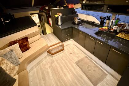 Cabin Motor Yacht for Rent in the Bays of Fethiye Göcek