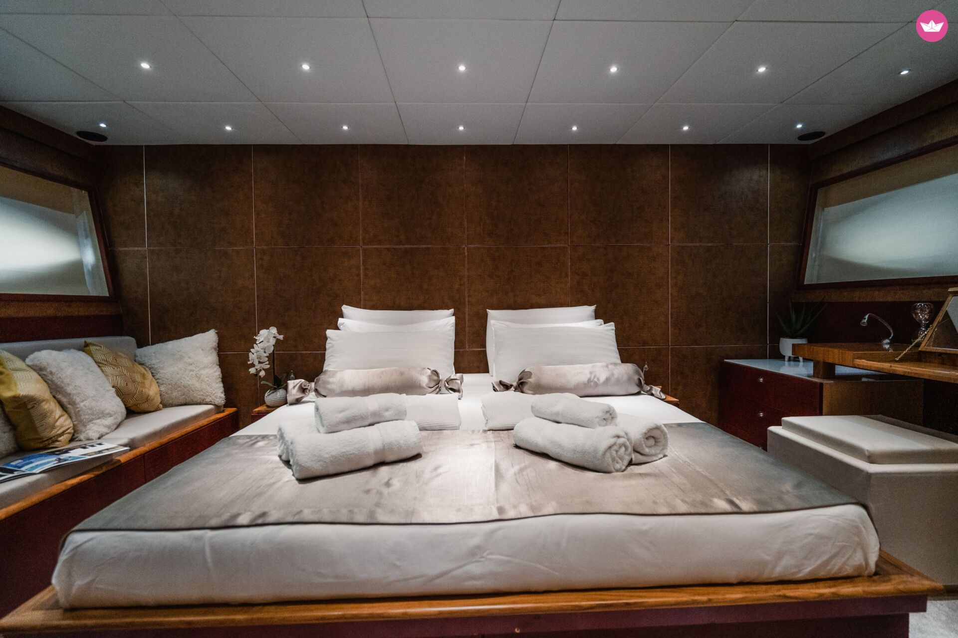 Yacht Custom Made Luxury yacht F 68 3000cv 6