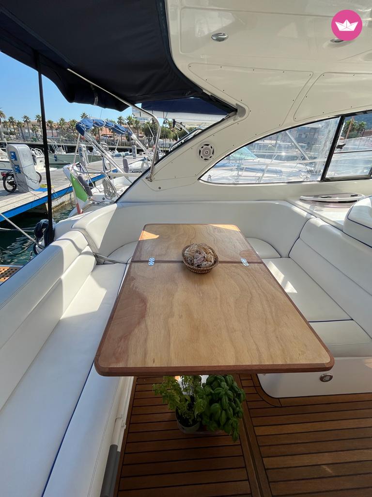 Bateau à moteur Bavaria 35HT 620cv 4