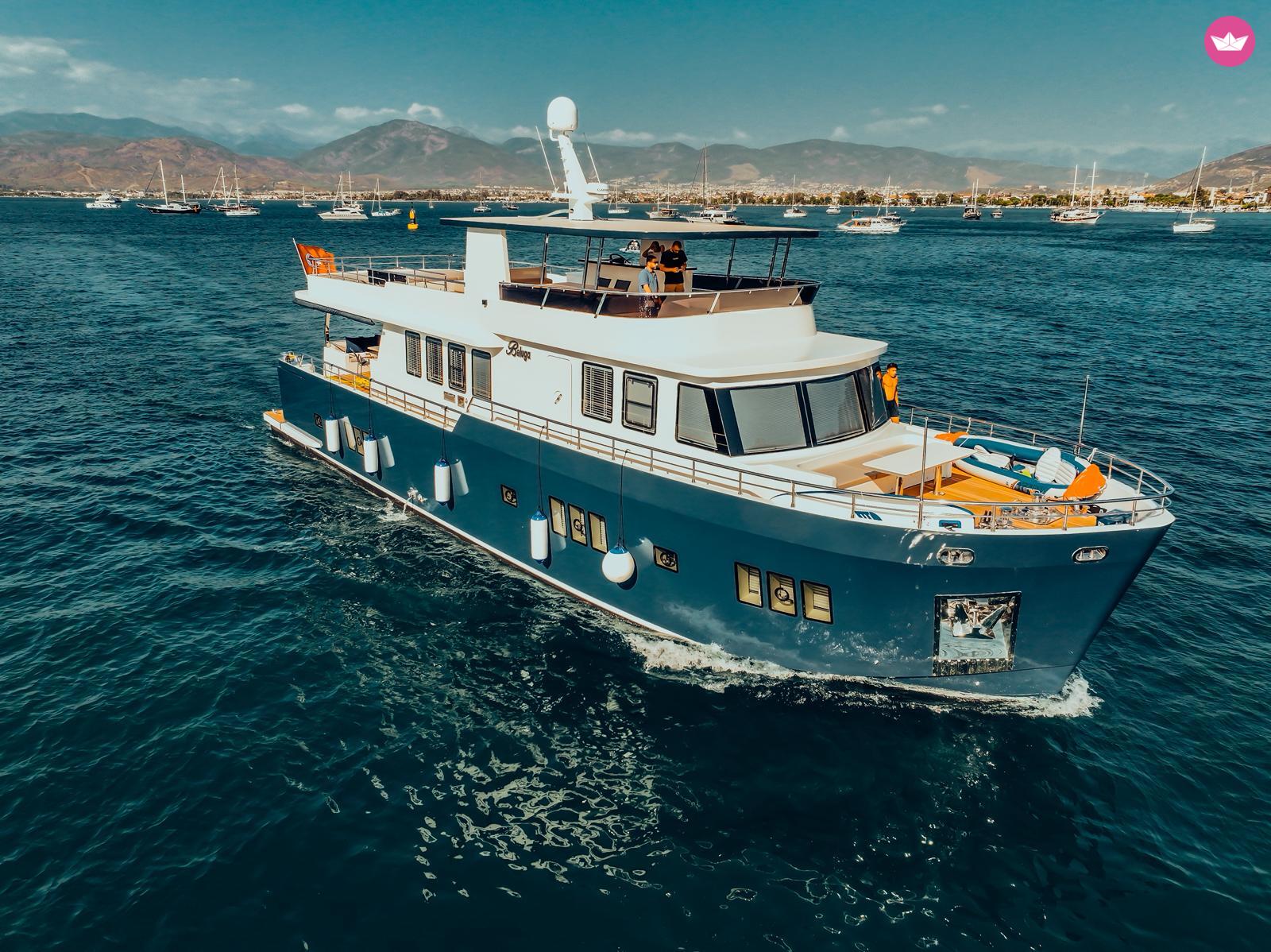 Yacht Custom built luxury Motor yacht Trawler 1440cv