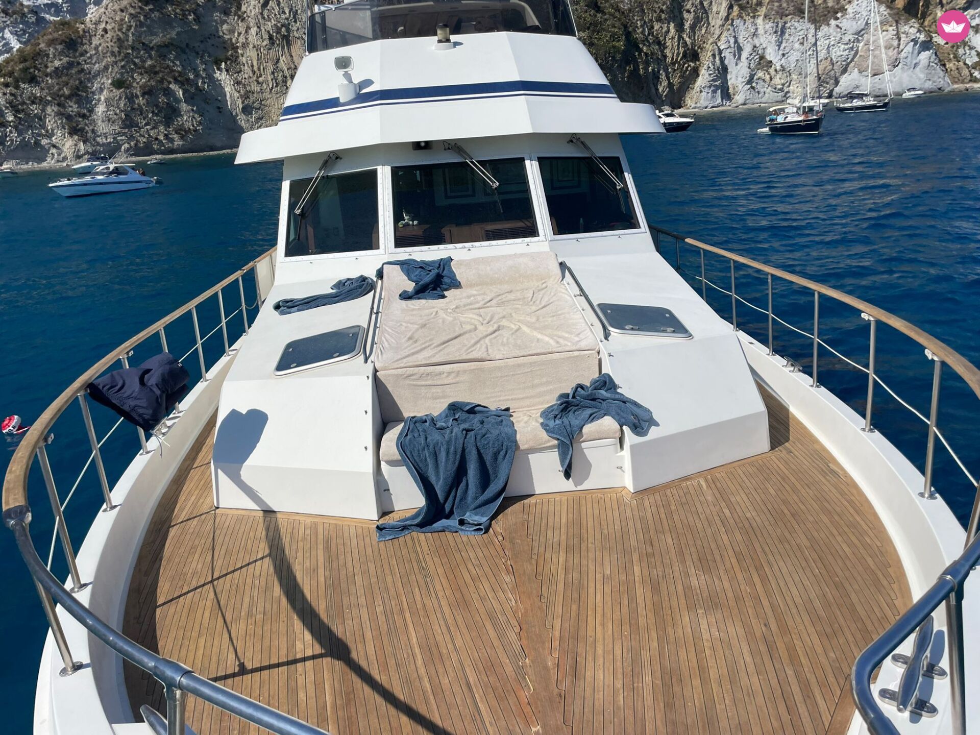 Bateau à moteur Hatteras M/Y 70 2000cv 5