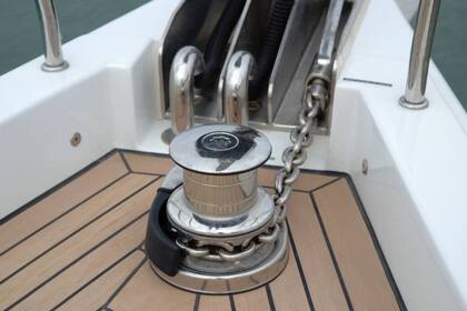 Hire Sailboat Hanse Yachts Hanse 588 - 3 + 1 cab. Marina Zeas