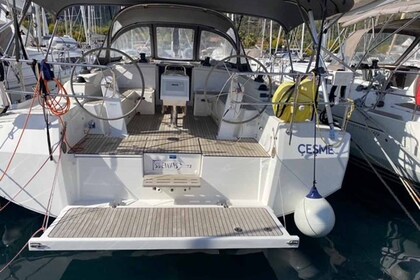 Hire Sailboat Bavaria Yachtbau Bavaria C42 Fethiye