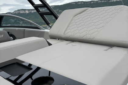 location bateau Four Winns Lac du Bourget Lac Aix les bains