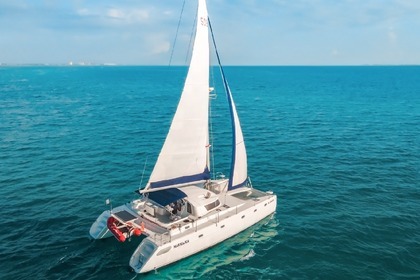 Hire Catamaran Fountaine Pajot 40 Cancún
