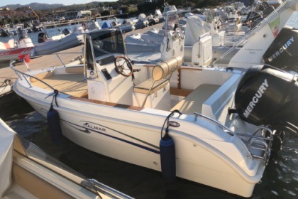 COMFORTABLE BOAT WITHOUT A LICENSE FOR THE MADDALENA ARCHIPELAGO AND CORSICA