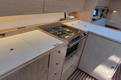 Hyra båt Segelbåt Bavaria Yachtbau Bavaria C42 Punat