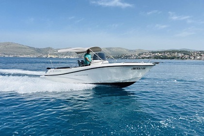 Miete Motorboot Jeanneau Cap camarat 7.5 CC - Suzuki 250 Trogir
