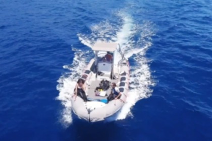 Чартер RIB (надувная моторная лодка) Zodiac Pro850 Тенерифе