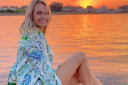 Cruise Riga in Style with the Bayliner 185!