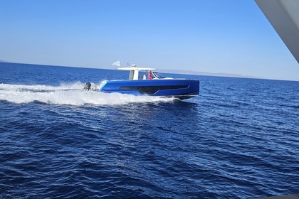 Charter Motorboat Fjord 41XL Milos