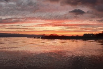 Adventure,luxury & memories-Sayonara sailboat experience