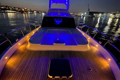 Comfortable yacht tour