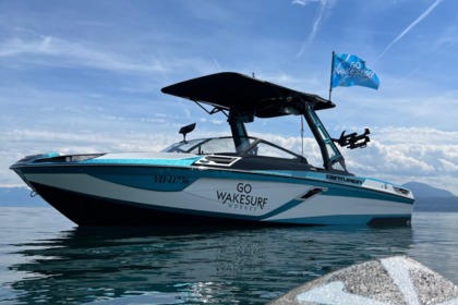 Rental Motorboat Centurion RI245 year 2022 Morges