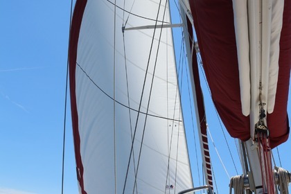 O cruzeiro à vela para as Ilhas Eólias