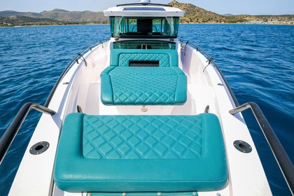 Axopar 37X Cross Cabin