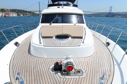 19m Spacious Motoryat in Istanbul B8