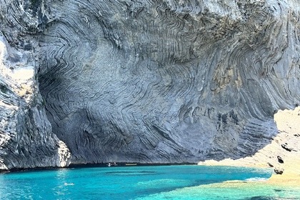 Alquiler Lancha Chaparral 270 Signature Puerto de Alcudia