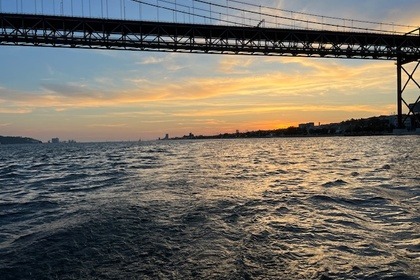 Charter Catamaran Fountaine Pajot Lavezzi 40 Lisbon