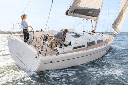 Rental Sailboat Hanse Yachts Hanse 348- 3 cab. Marseille