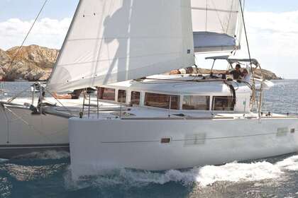 Hire Catamaran LAGOON 400 S2 Corfu