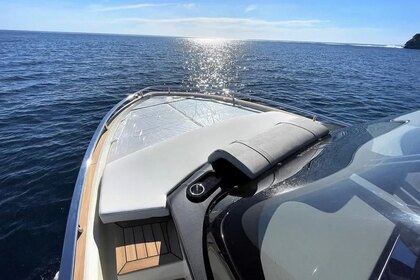 Alquiler Lancha INVICTUS GT 320 Positano