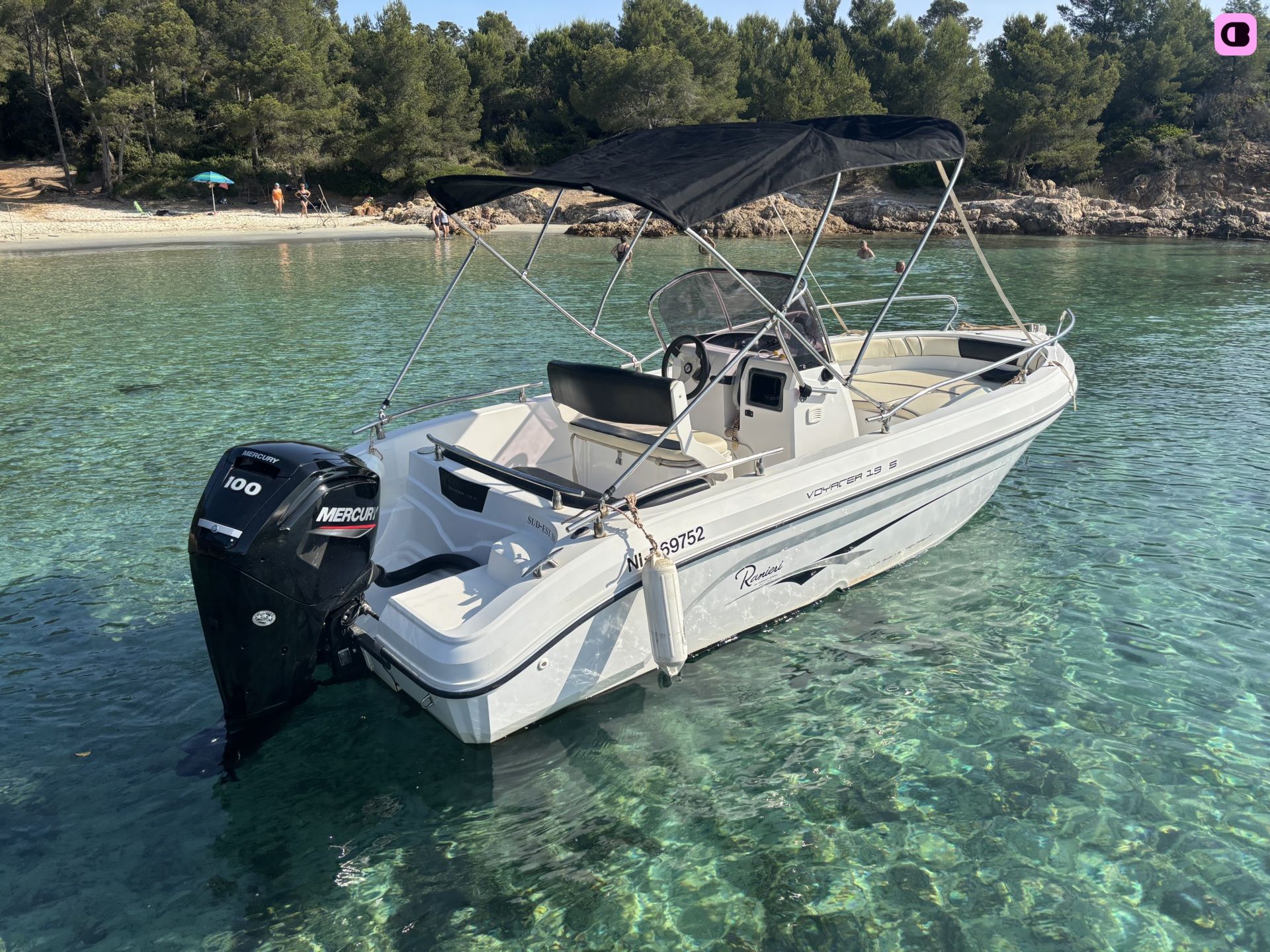 Bateau à moteur RANIERI VOYAGER 19 S 100cv 2