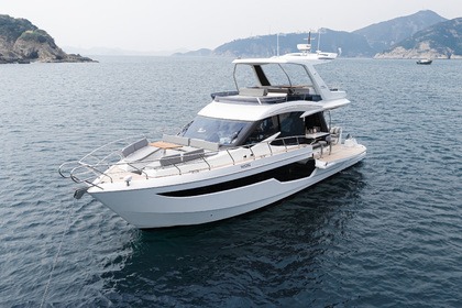 Charter Motorboat Galeon 500 Fly Hong Kong