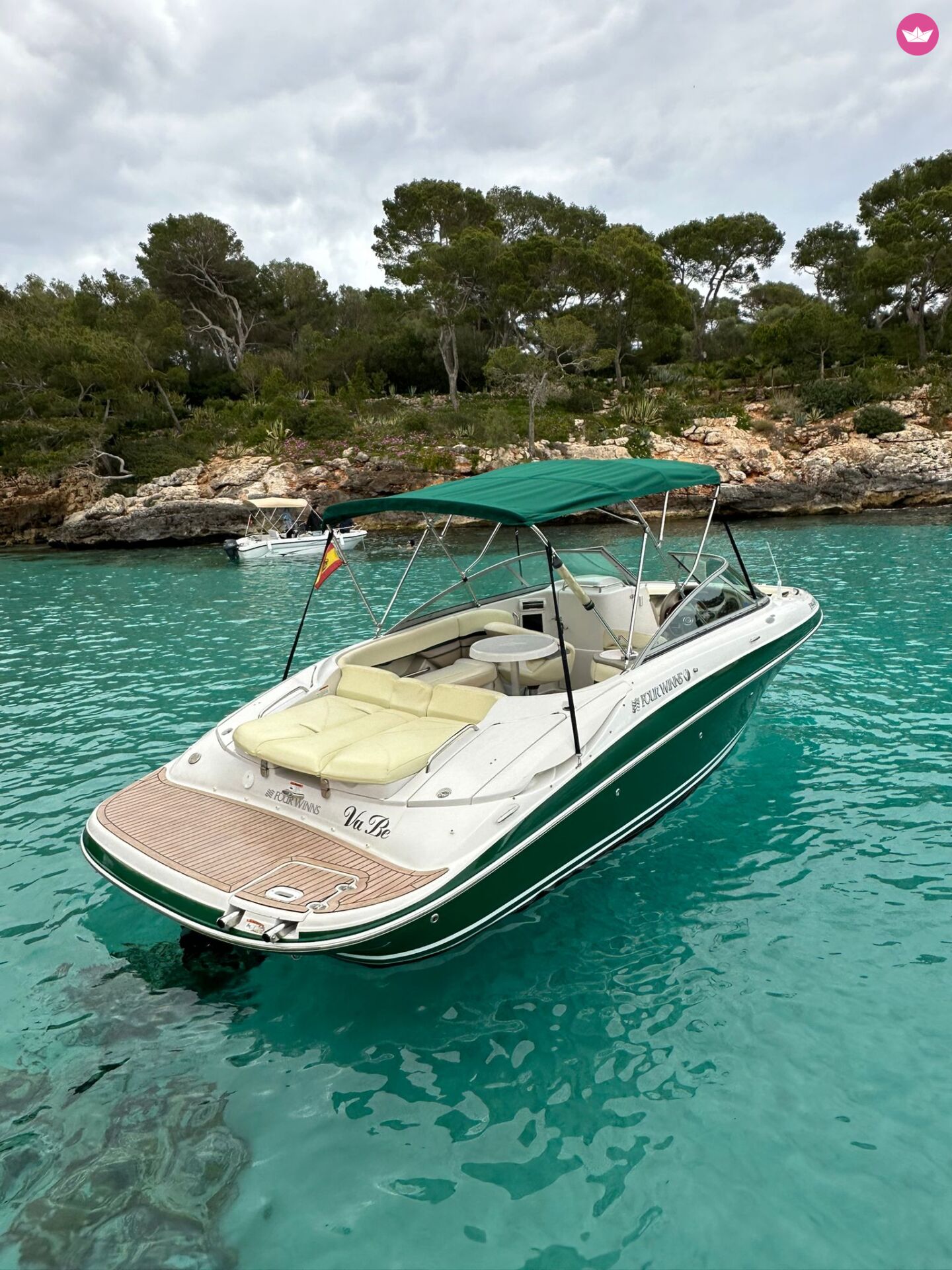 Bateau à moteur Four Winns 230 Horizon 280cv 4