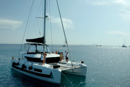 Charter Catamaran Lagoon 46 Santorini