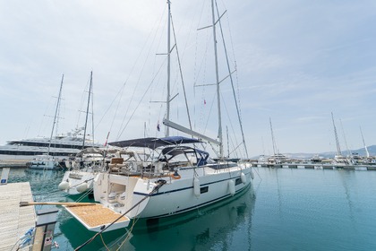Hyra båt Segelbåt Bavaria Yachtbau Bavaria C57 Holiday Brač