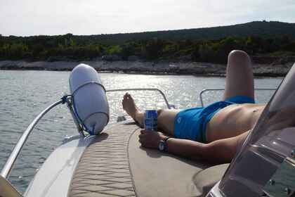 Skippered tours with Atlantic Marine Suncruiser 690