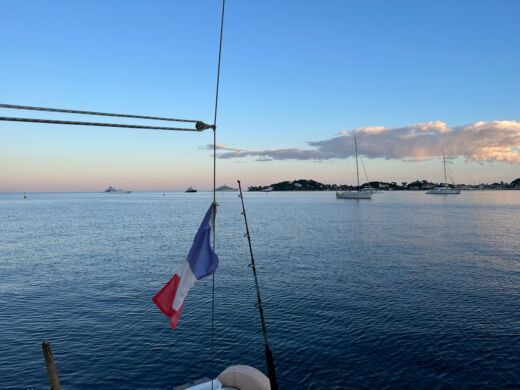 Beaulieu-sur-Mer Sailboat Jeanneau Fantasia alt tag text